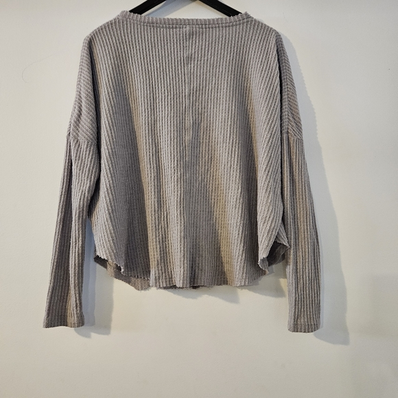 Urban Outfitters Out from under women's grey button front top - Picture 2 of 12